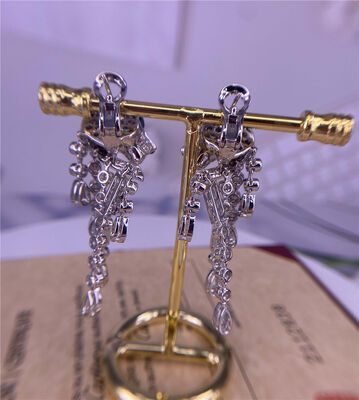 5.63 कैरेट पैंथेर डे 18 कैरेट सोने के बालियां सफेद सोने के 18 कैरेट के बालियां पन्ना के साथ गोमेद हीरे