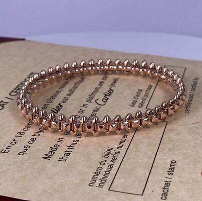 Elegant 18K Gold Bracelet with Polished Surface and Hypoallergenic Material for Sensitive Skin