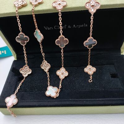 Alhambra 18k Gold Four Leaf Clover Luxury Jewelry Van Cleef Arpels