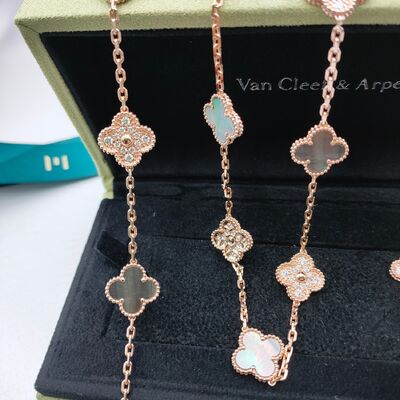 Alhambra 18k Gold Four Leaf Clover Luxury Jewelry Van Cleef Arpels